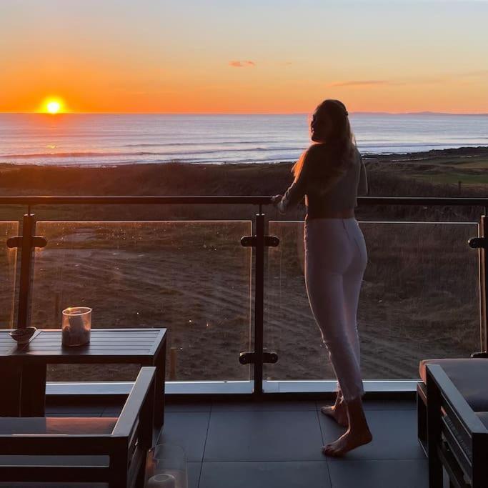 Seafront Apartment With Spectacular Views Porthcawl Extérieur photo