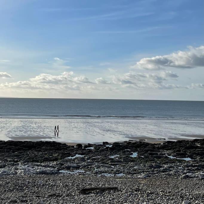 Seafront Apartment With Spectacular Views Porthcawl Extérieur photo